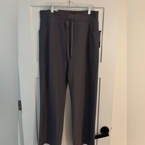 NWT- Size XLG- 32 Degrees Cool Straight Leg Athletic Pants